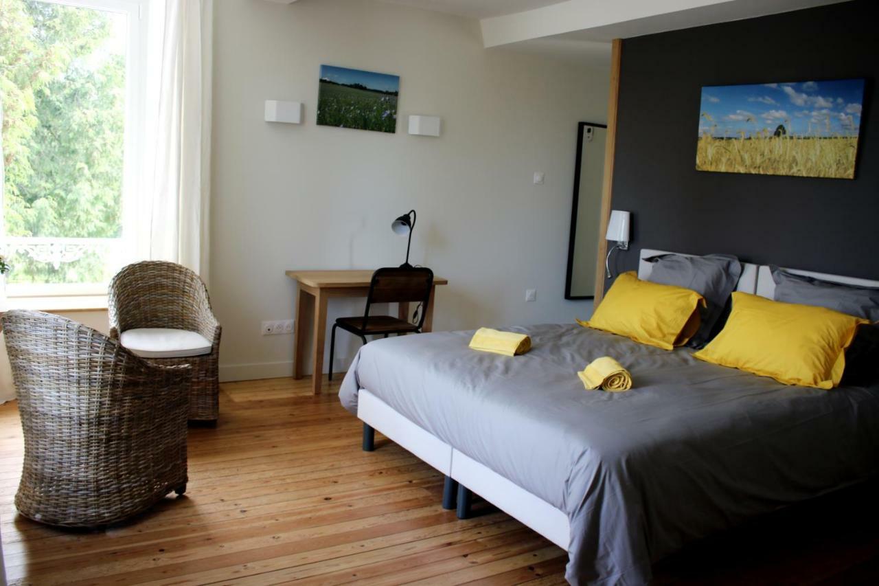 Safraniere De La Venelle Du Moulin Bed & Breakfast Jort Luaran gambar